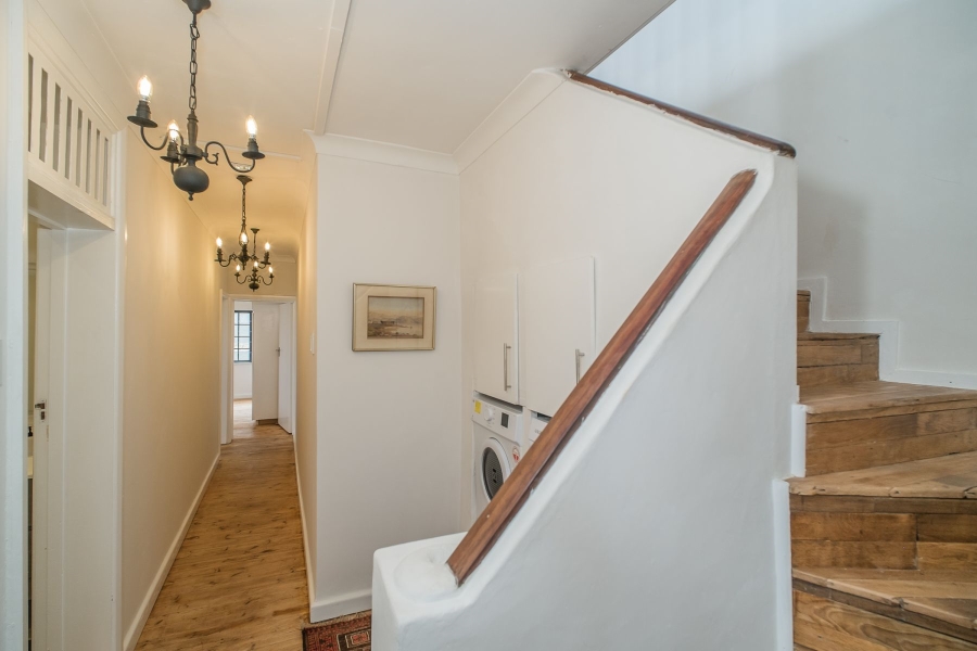 To Let 4 Bedroom Property for Rent in St James Western Cape